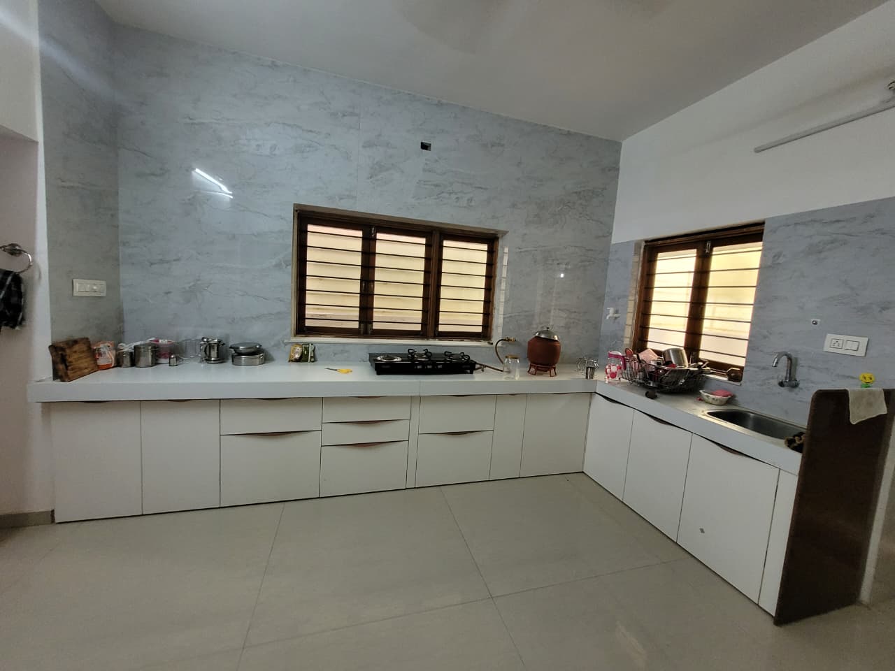 rajvi sapphire
